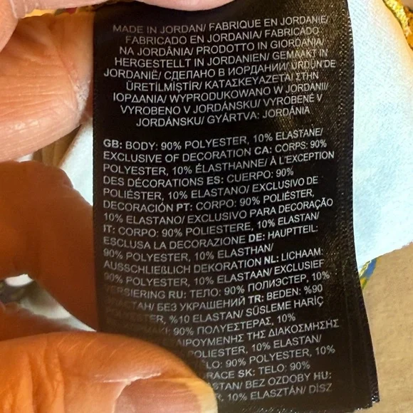 The North Face Multi-Colored Drifit Performance base layer, size M - Picture 5 of 10